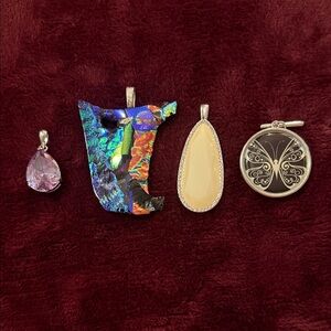 Colorful Pendant Set